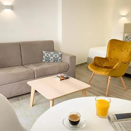 My בית אירוח אלבור